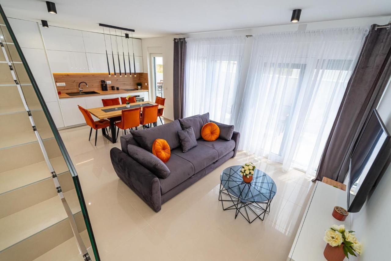 Villa Denis & Sabine Nin Luaran gambar